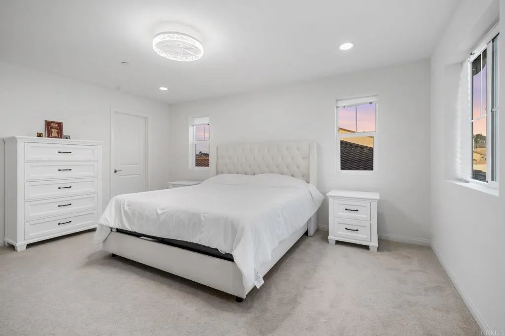 https://cdn.realtyfeed.com/cdn/127/306518548/acc37689520cd9d5139f08b075fd9d60.webp
