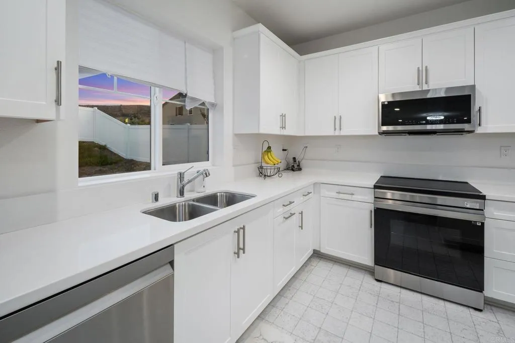 https://cdn.realtyfeed.com/cdn/127/306518548/e9c20499927583cfed9af559fd5874ef.webp