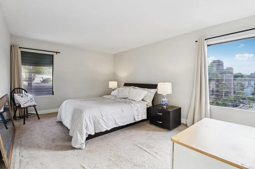 https://cdn.realtyfeed.com/cdn/127/306518576/04b55f04f5292952dbc1725b009c32fe.webp