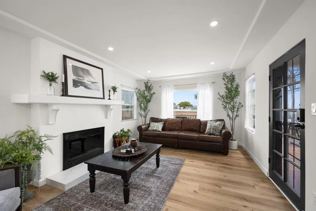 https://cdn.realtyfeed.com/cdn/127/306518580/04681c8f207ae610f5038f7b9777bf80.webp