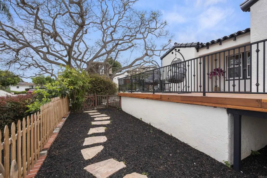 https://cdn.realtyfeed.com/cdn/127/306518580/2776d6ac24a3039def2412cace689b12.webp