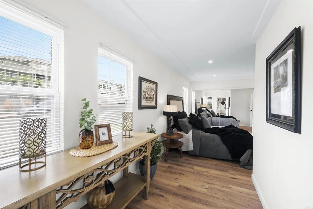 https://cdn.realtyfeed.com/cdn/127/306518580/443d13a6173d476f9286bb4c1f55bb11.webp