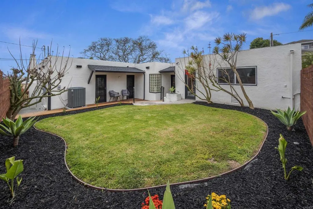 https://cdn.realtyfeed.com/cdn/127/306518580/a42014179d4d94f3be5003496415b594.webp