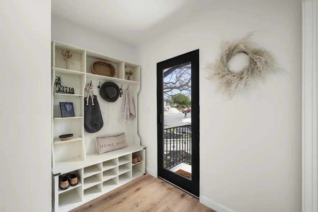 https://cdn.realtyfeed.com/cdn/127/306518580/c8de0ec83923236ba343b85e4935435c.webp
