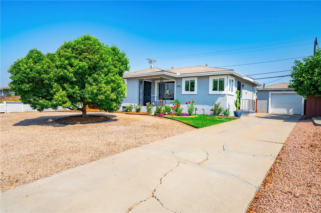 https://cdn.realtyfeed.com/cdn/127/306518585/10da38e0bc4acbf13073d9931febf7d7.webp