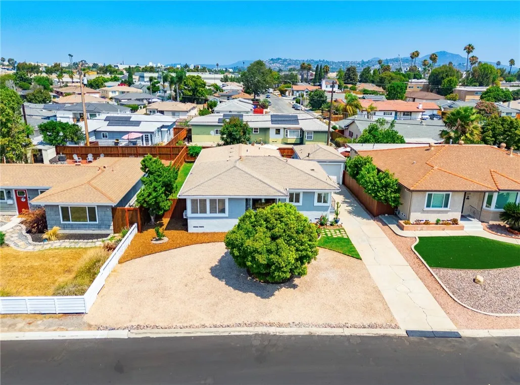https://cdn.realtyfeed.com/cdn/127/306518585/6e5d624e2da0484fe6f5cc9392866945.webp