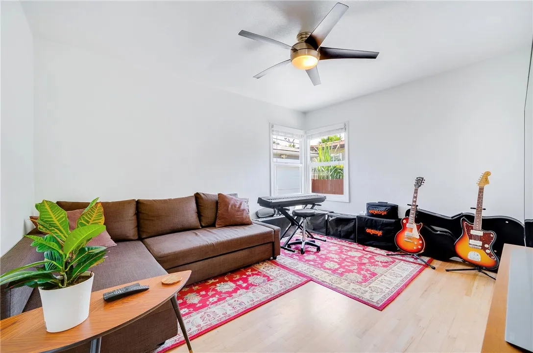 https://cdn.realtyfeed.com/cdn/127/306518585/a1fbb08b16dd7db907d755dd6abbe860.webp