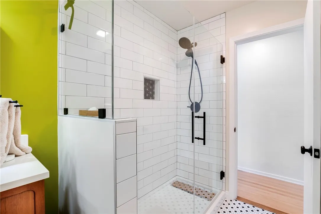 https://cdn.realtyfeed.com/cdn/127/306518585/b5af9fc5480affd8f918a8a3c679a65c.webp
