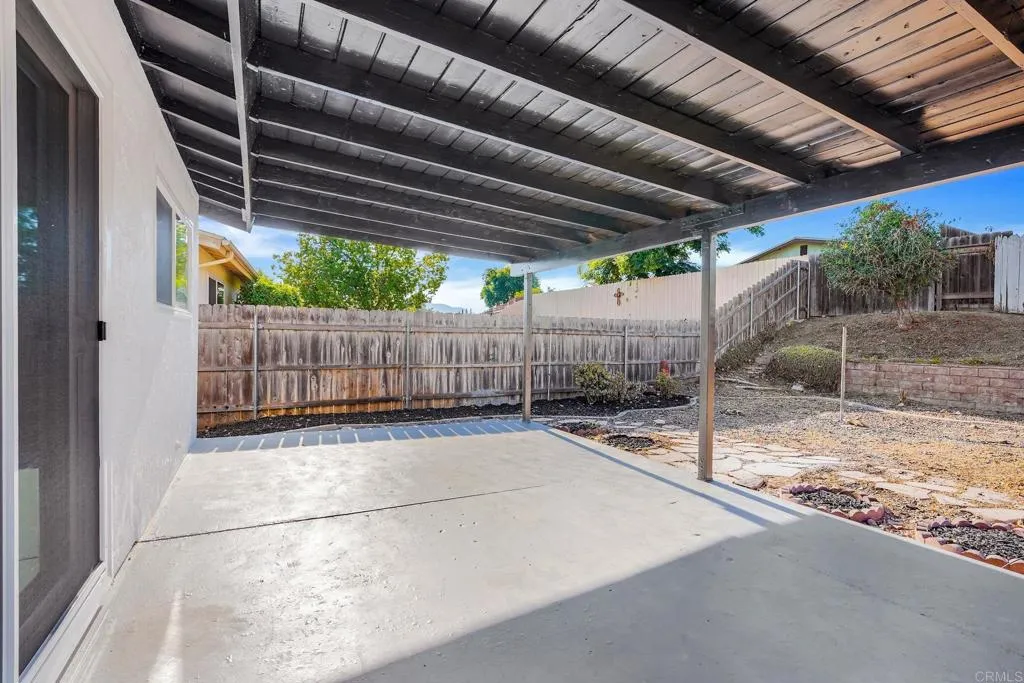 https://cdn.realtyfeed.com/cdn/127/306518674/01101fc2c56c4145d71928811902dfd7.webp