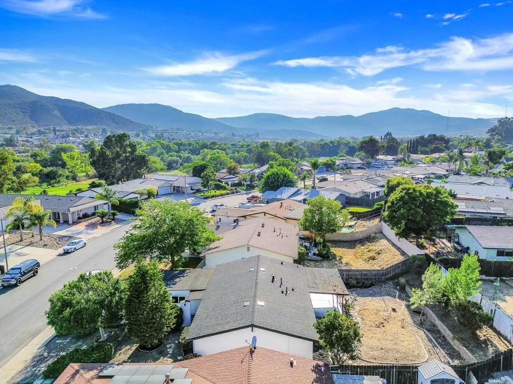 https://cdn.realtyfeed.com/cdn/127/306518674/0e773b515bb112b76c2adf09c51aba32.webp