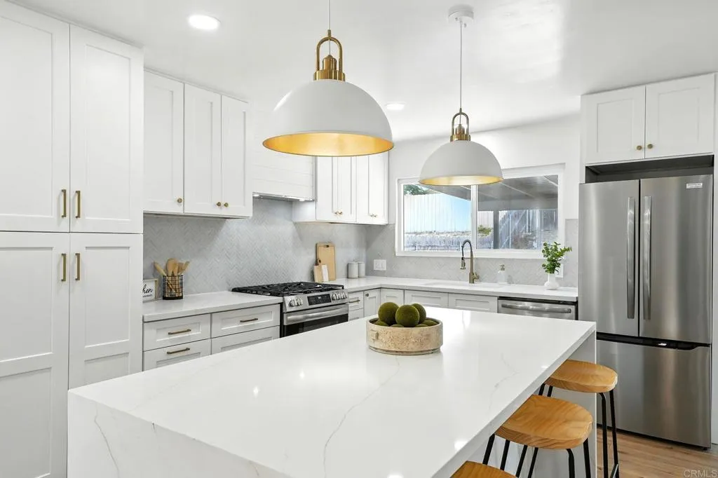 https://cdn.realtyfeed.com/cdn/127/306518674/23a89e361e0526d391864dde00b0b53e.webp