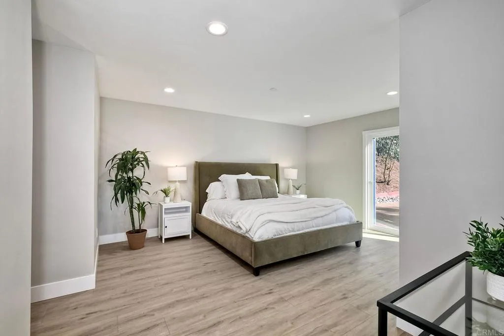 https://cdn.realtyfeed.com/cdn/127/306518676/5de05b0422fd534d626ab40d3ebaf956.webp