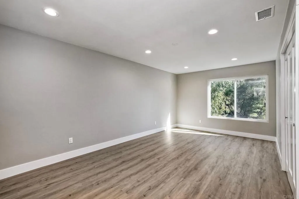 https://cdn.realtyfeed.com/cdn/127/306518676/635d7d15129c7e550a5cf39e80a4768f.webp