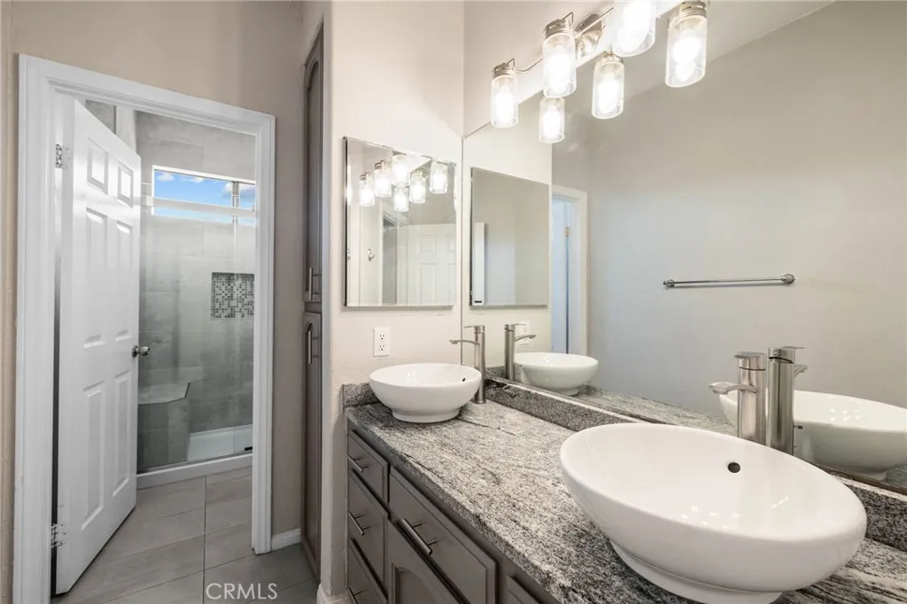 https://cdn.realtyfeed.com/cdn/127/306518678/15dc3e302834e4b217ca136c60fe04b3.webp