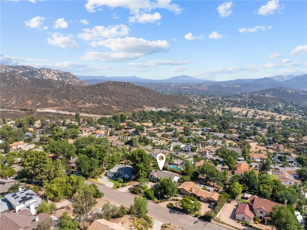 https://cdn.realtyfeed.com/cdn/127/306518678/1e0b3802cddccb8ee14a3af26822a5c8.webp