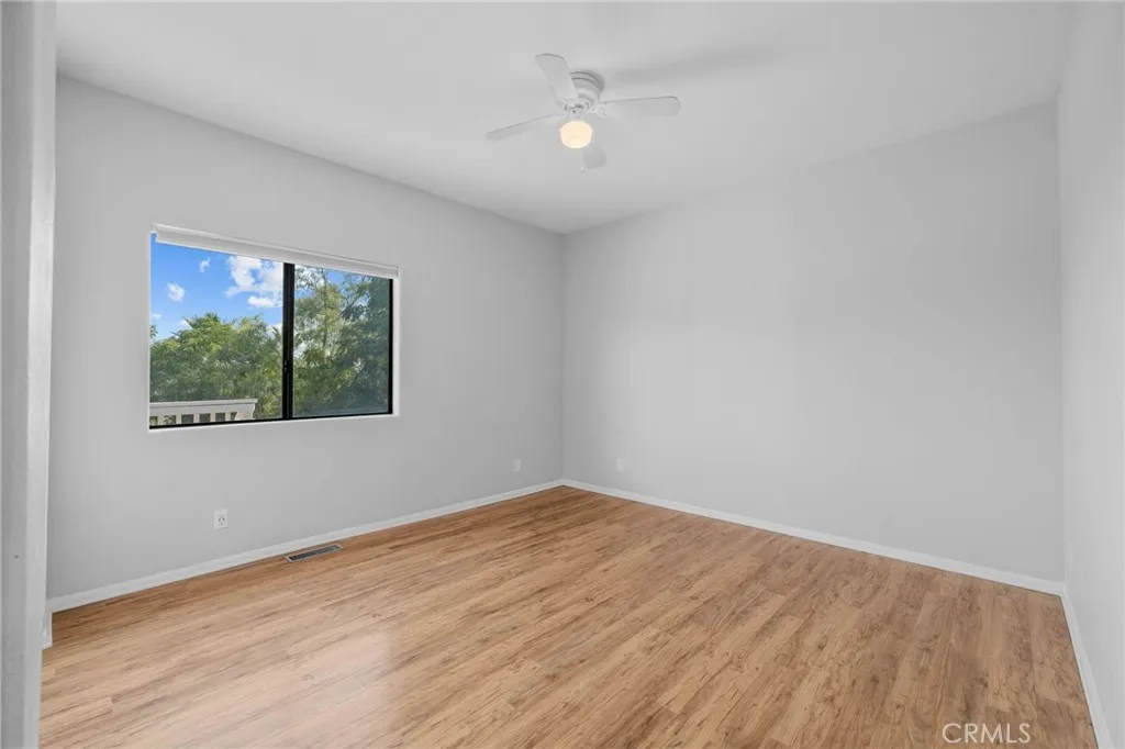 https://cdn.realtyfeed.com/cdn/127/306518678/2eba3141ca2a0696f710abf3b657bb8c.webp
