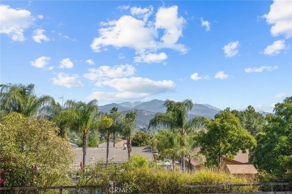 https://cdn.realtyfeed.com/cdn/127/306518678/a5f463cf1d615d22e7030d9722c93c29.webp