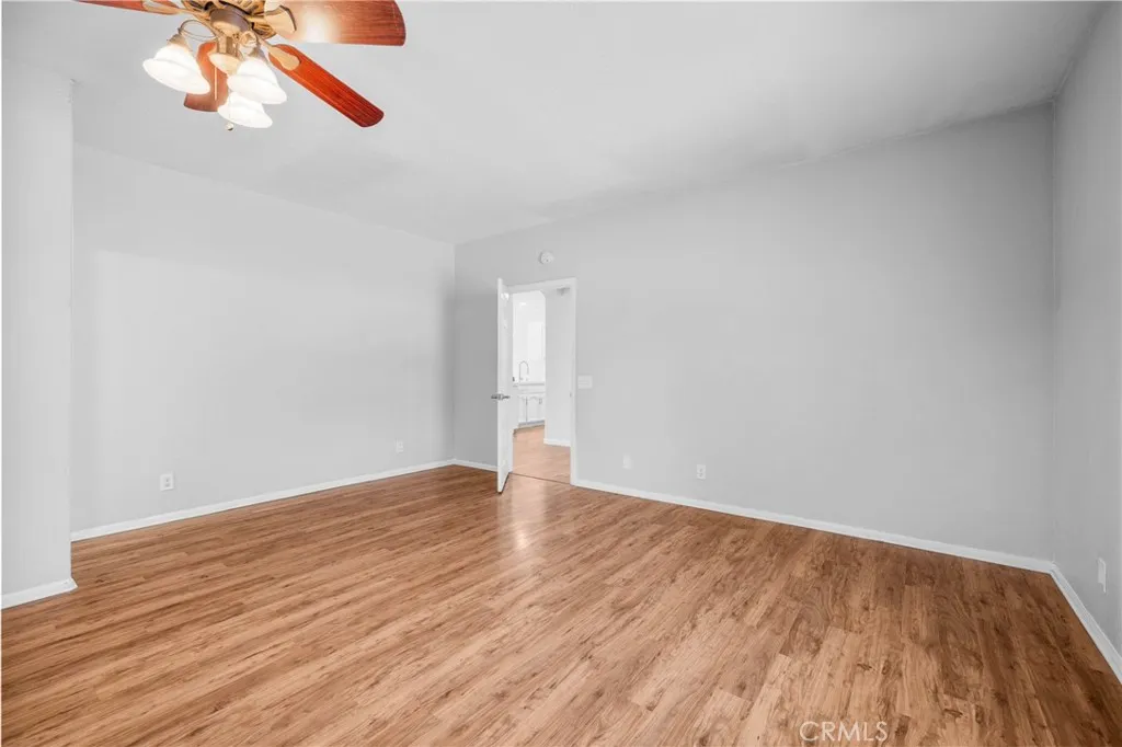 https://cdn.realtyfeed.com/cdn/127/306518678/e6d398863b7de03fe6c8cdf4ddfaa454.webp