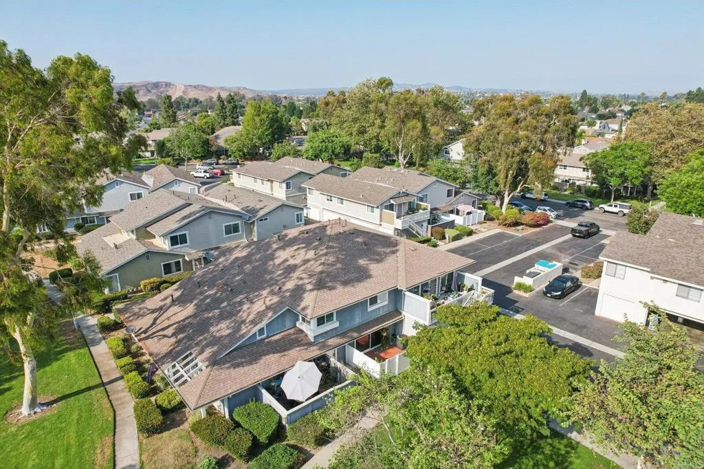 https://cdn.realtyfeed.com/cdn/127/306518712/0e33261062a65bcd66c379fd279a3ab8.webp