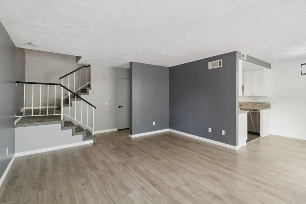 https://cdn.realtyfeed.com/cdn/127/306518712/5a602b3b1eda14396f0712bfb296515e.webp
