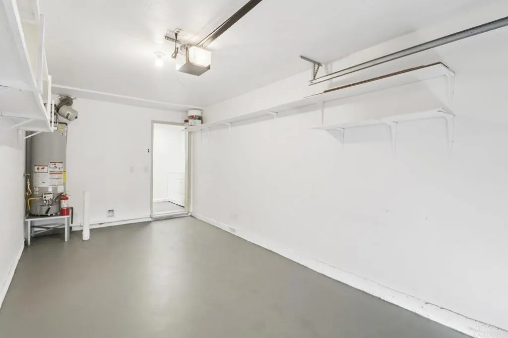 https://cdn.realtyfeed.com/cdn/127/306518712/70151f4bf076f7faec67cc4c5a6b8120.webp