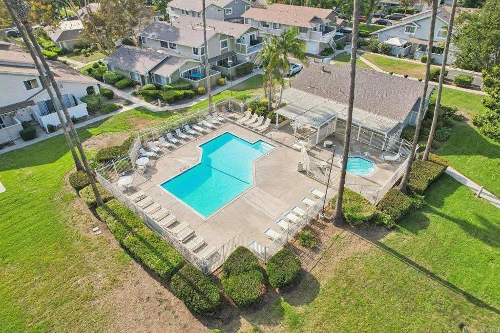 https://cdn.realtyfeed.com/cdn/127/306518712/a19db303e2e9922b7943fdf1c2292d51.webp