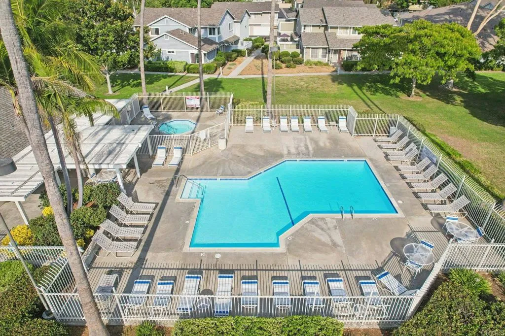 https://cdn.realtyfeed.com/cdn/127/306518712/adb24fe8b2e77adcc2da6adf34cfb922.webp