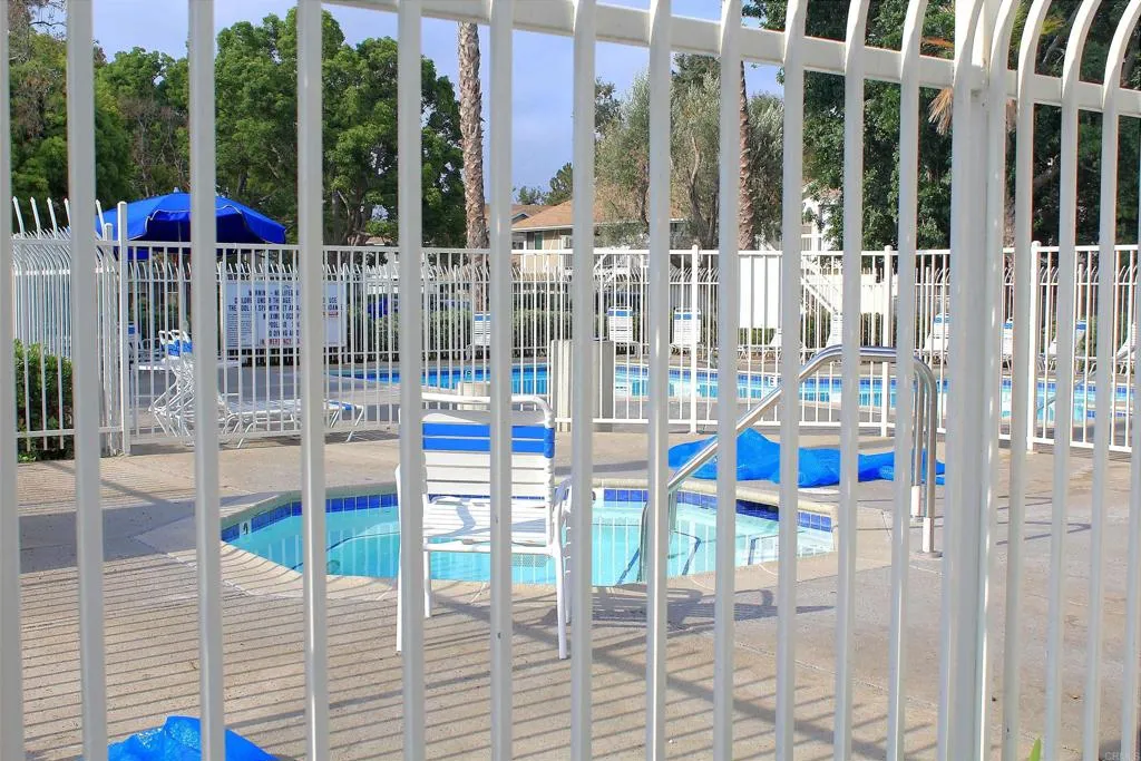 https://cdn.realtyfeed.com/cdn/127/306518712/eec58dc382d290a15b4fe194aaee3391.webp