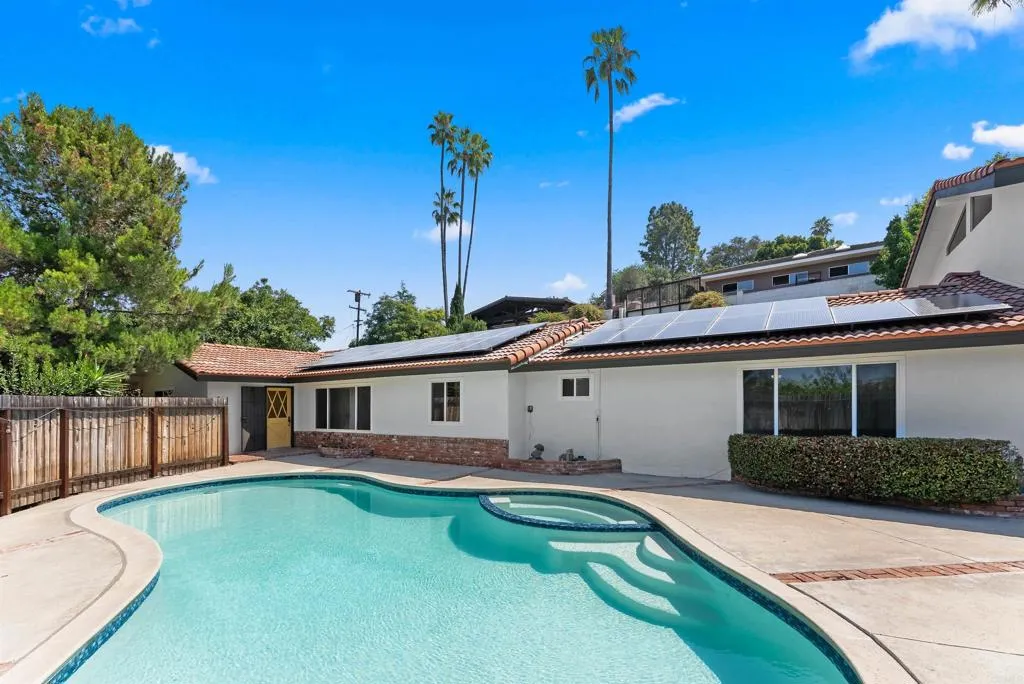 https://cdn.realtyfeed.com/cdn/127/306518713/0b8e8ed78b2f9f33828fe682cc974124.webp