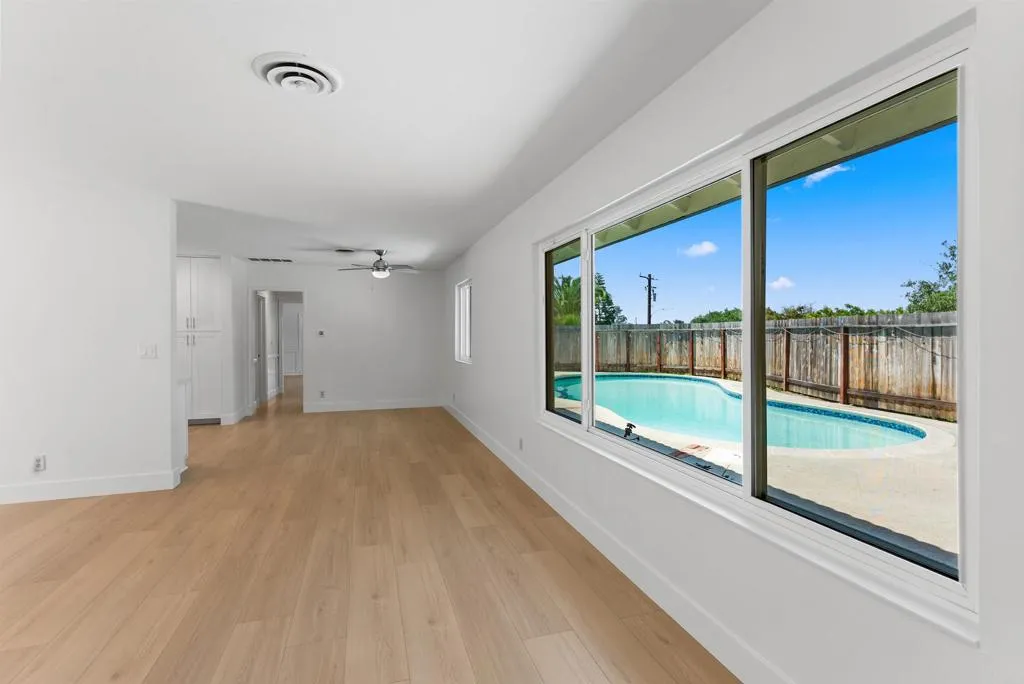 https://cdn.realtyfeed.com/cdn/127/306518713/1b38de00aeebdb4c8a873a747426e05f.webp