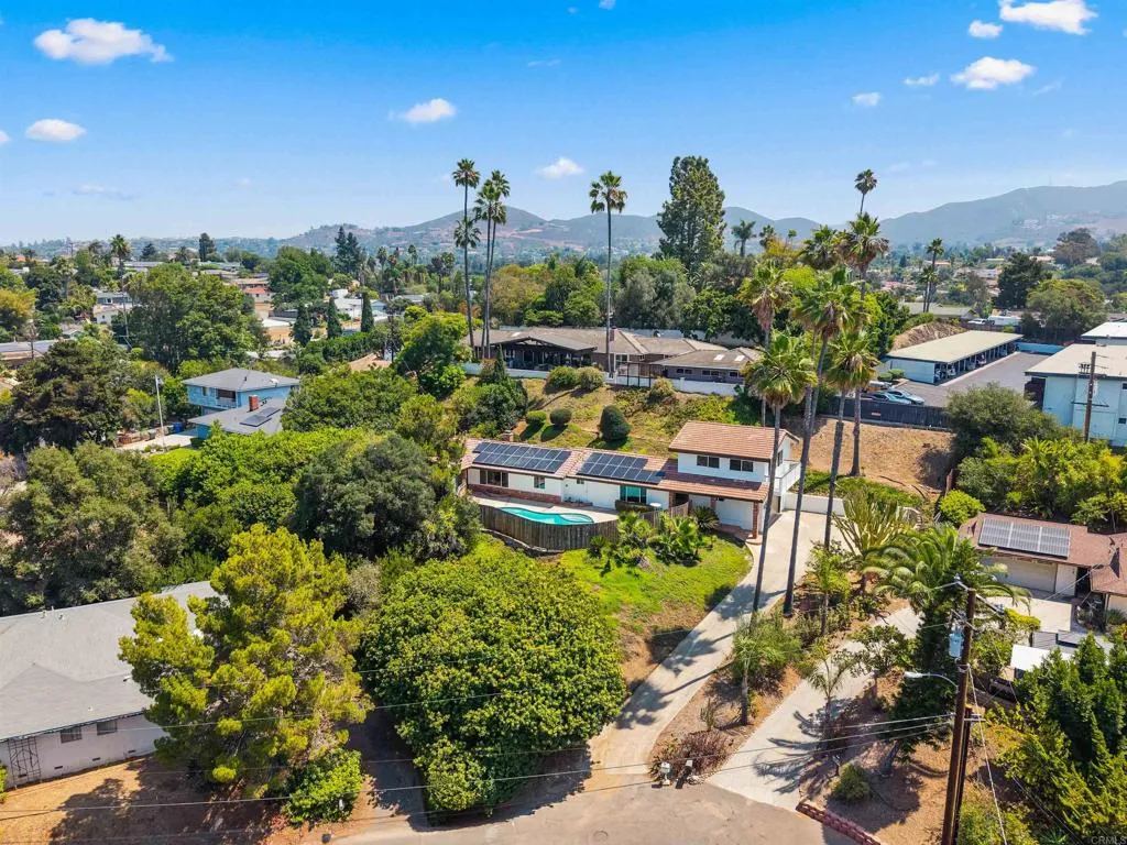 https://cdn.realtyfeed.com/cdn/127/306518713/3e39efe9ca277c9f67fe1efd3b4cfdb4.webp