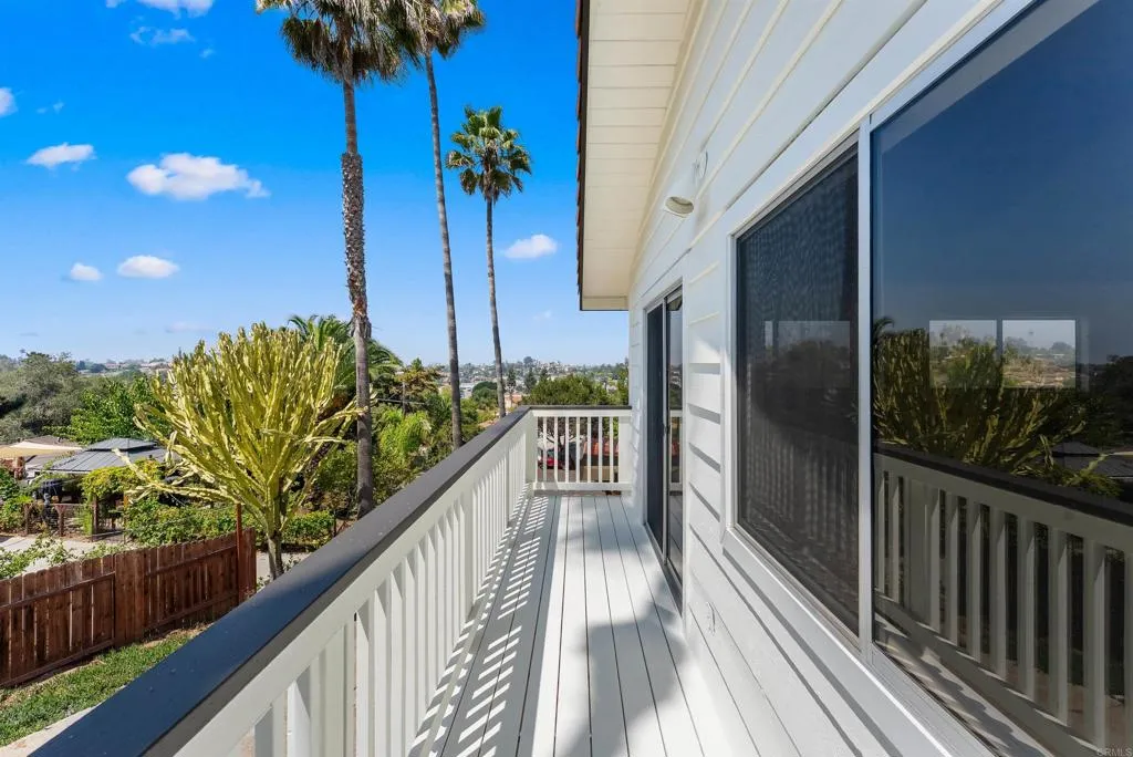https://cdn.realtyfeed.com/cdn/127/306518713/b18efa5ec16b7b90c778e4789500d748.webp