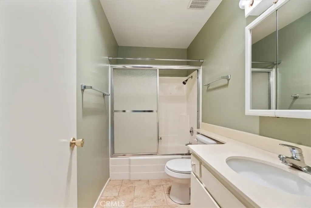 Photo #15: PW25182559 Listing: Photo #15