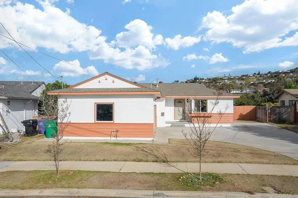 https://cdn.realtyfeed.com/cdn/127/306518738/760b68ece3e0d73519c296edc35f66d6.webp