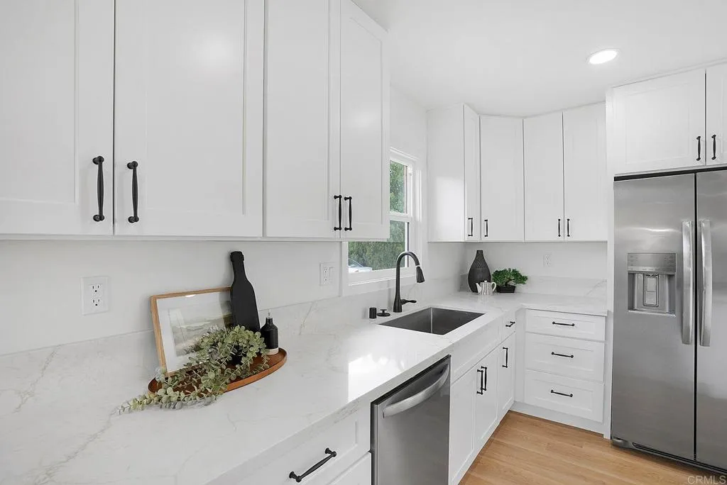 https://cdn.realtyfeed.com/cdn/127/306518738/9ef6bdabc21ed9bc26e578fe4cb3d067.webp