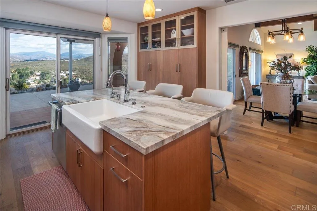 https://cdn.realtyfeed.com/cdn/127/306518749/499679163dc43012be3b3bd677a6b104.webp