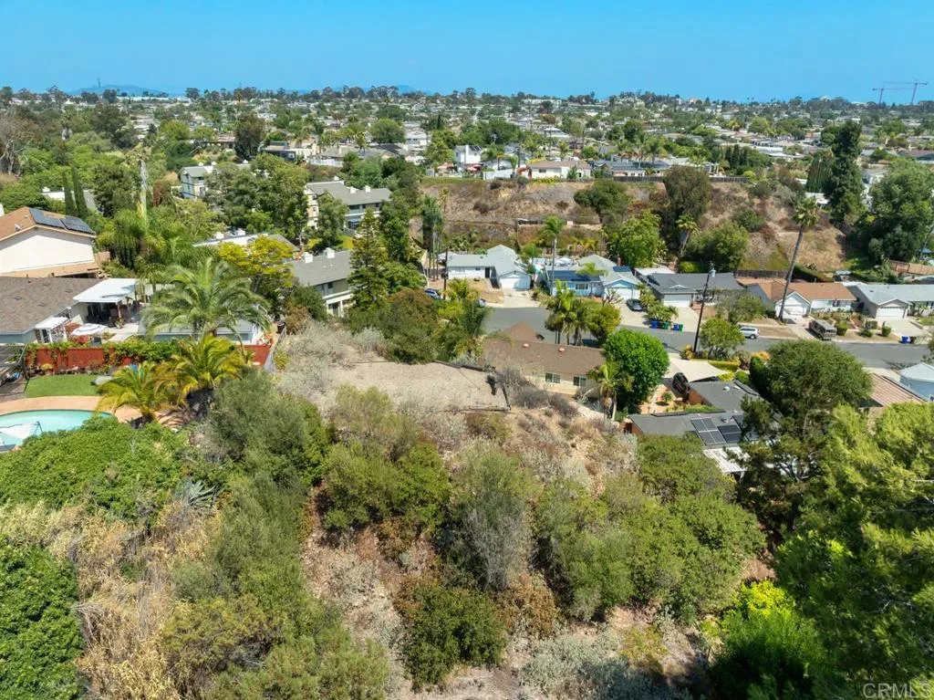 https://cdn.realtyfeed.com/cdn/127/306518750/046aa80b74f9f44d87ccb51ff60c5741.webp