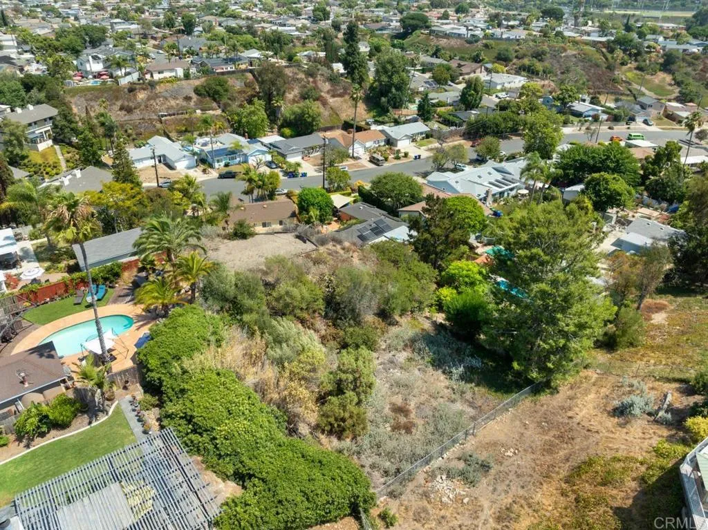 https://cdn.realtyfeed.com/cdn/127/306518750/63348aab6ca2218e117f18f4b94a0b7c.webp