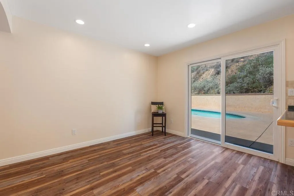 https://cdn.realtyfeed.com/cdn/127/306518750/8b9fb09fcf712ee2fd38d04829eb3001.webp