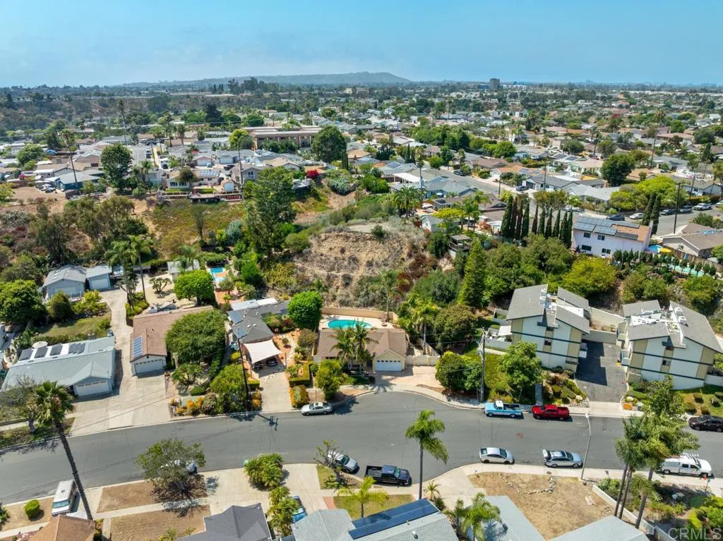 https://cdn.realtyfeed.com/cdn/127/306518750/8ff6b9ade2332be86b608f75b5a37bcf.webp