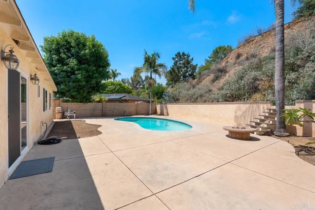 https://cdn.realtyfeed.com/cdn/127/306518750/a9d649ac52c012cc0c46d6c34aadfcba.webp