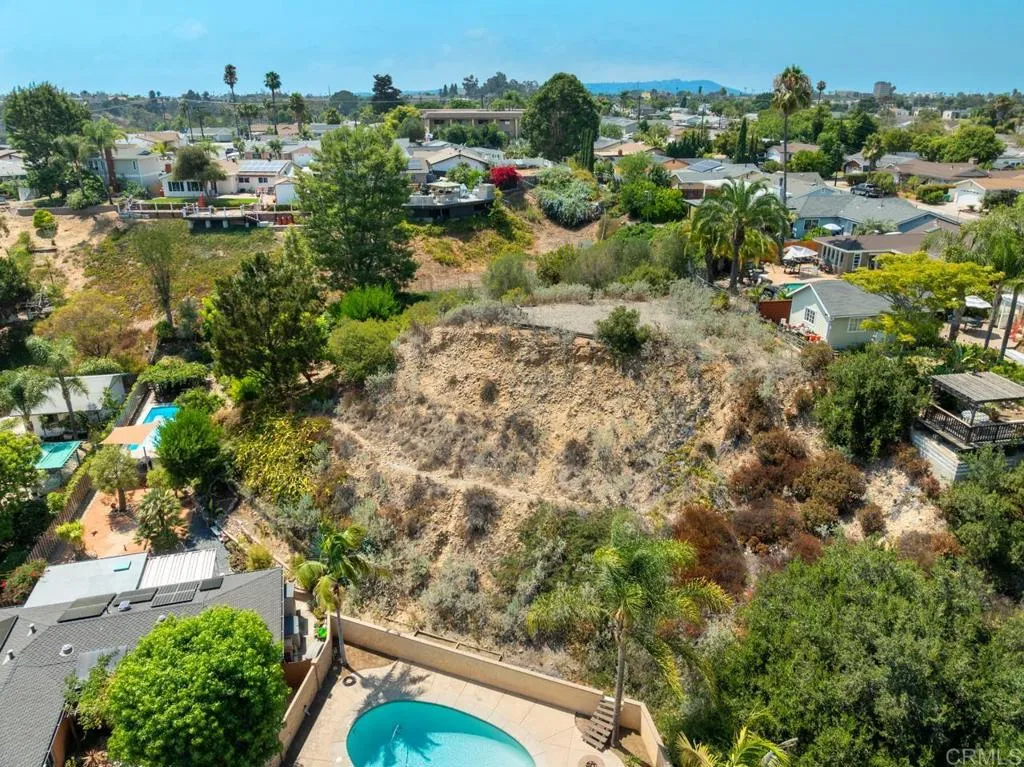 https://cdn.realtyfeed.com/cdn/127/306518750/b7a1ac4499d4730627a4887279958b56.webp