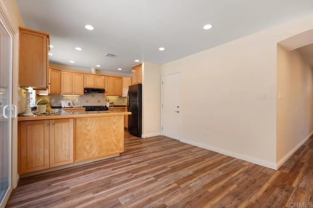 https://cdn.realtyfeed.com/cdn/127/306518750/cfff64bc5b9b6ab9e879e0c1e3f07664.webp