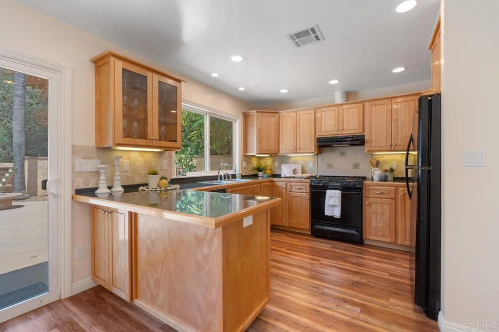 https://cdn.realtyfeed.com/cdn/127/306518750/e9f88e5c06c991bfc568e37d2c4d7fe6.webp