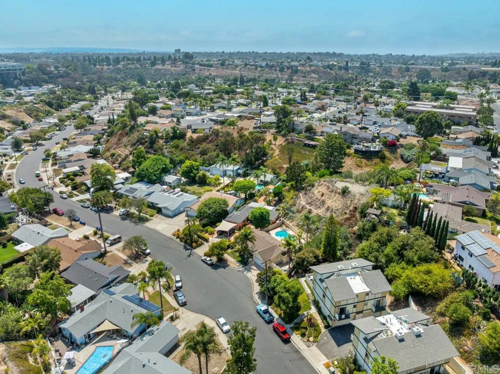 https://cdn.realtyfeed.com/cdn/127/306518750/f6846fc085a122a8c7b3602cc07972d9.webp