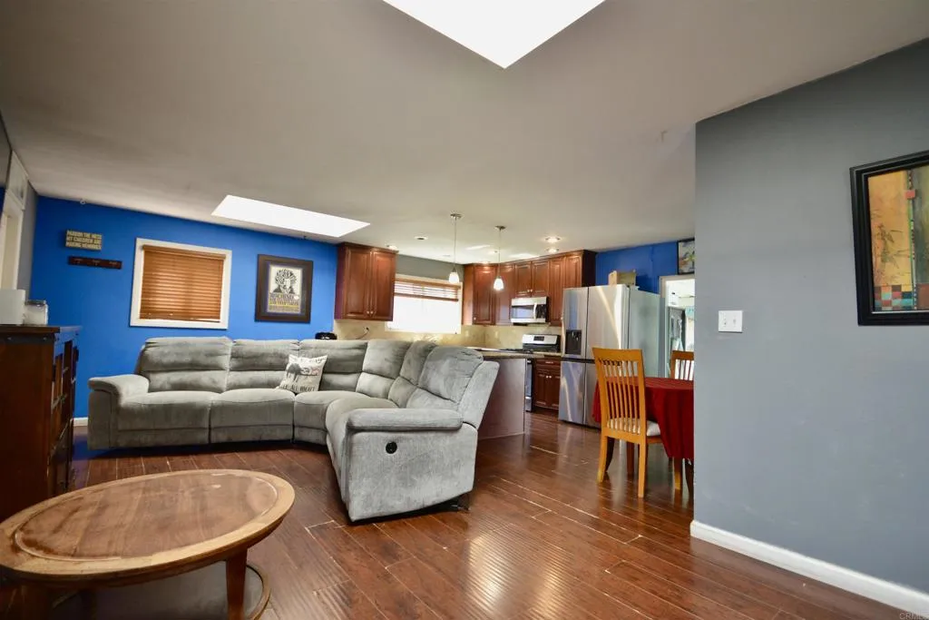 https://cdn.realtyfeed.com/cdn/127/306518786/80a4c9aece13349948bf6e870416f11a.webp