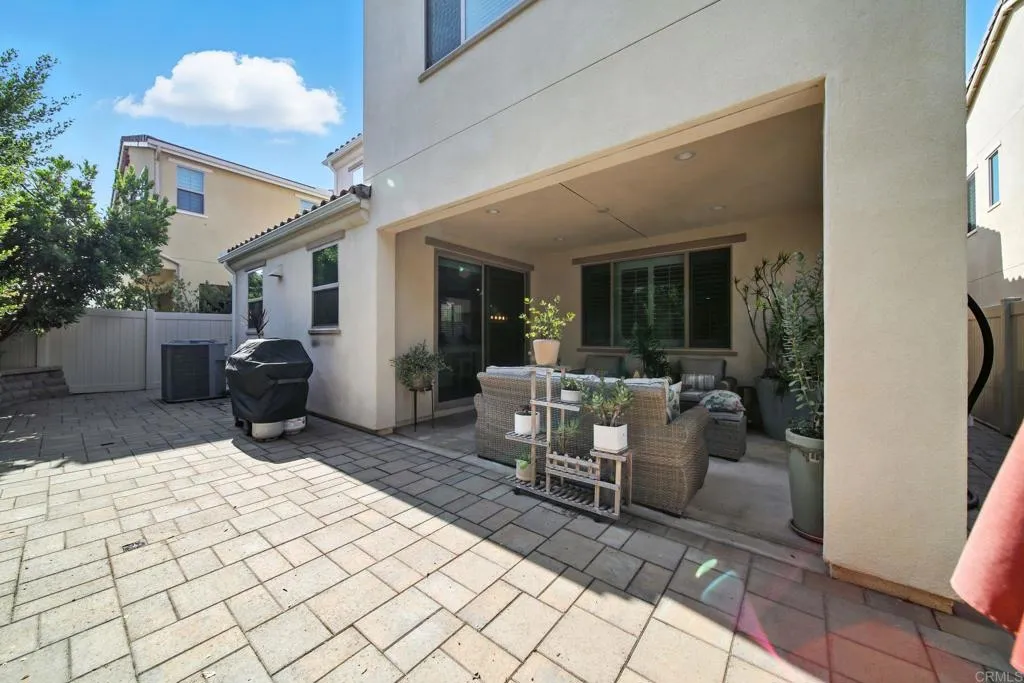 https://cdn.realtyfeed.com/cdn/127/306518789/817da88e8e482bff6daae6ef7bdc4db4.webp