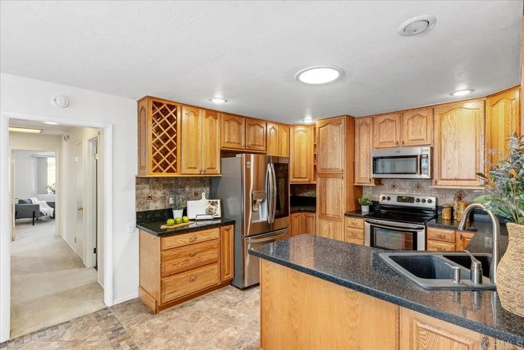 https://cdn.realtyfeed.com/cdn/127/306518792/3ca278cae308fb57be75c37131442820.webp