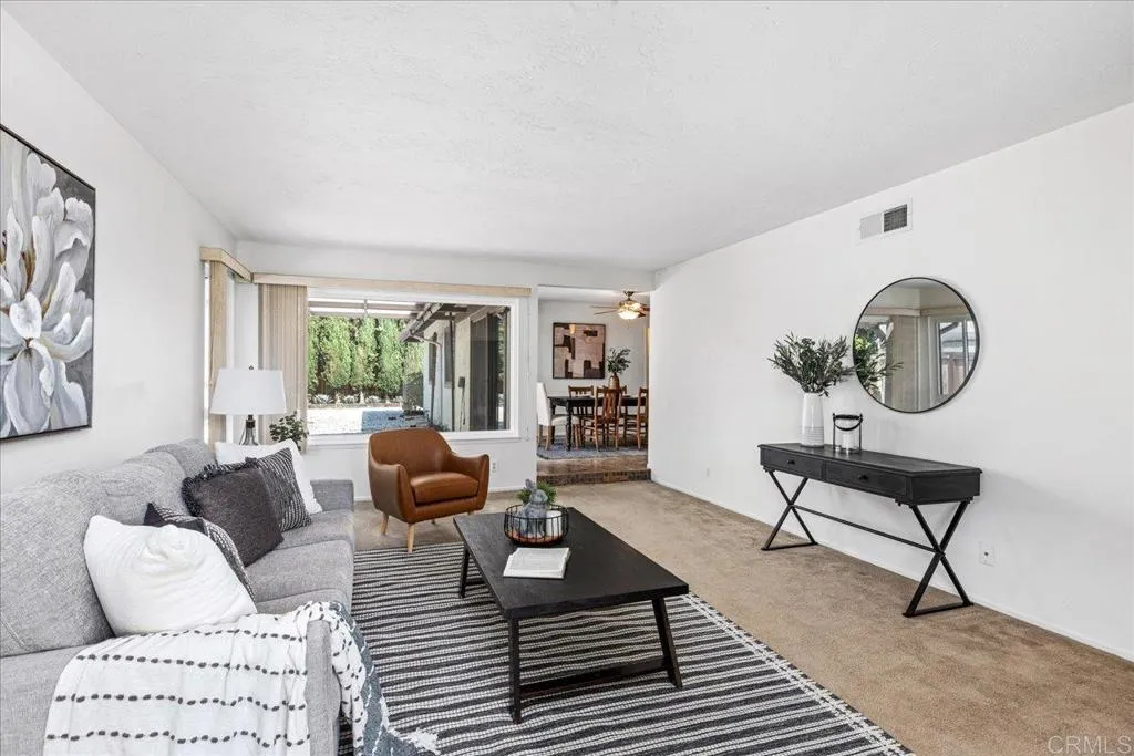 https://cdn.realtyfeed.com/cdn/127/306518792/fb31b3e07d1d48d5980f951957b45f3c.webp