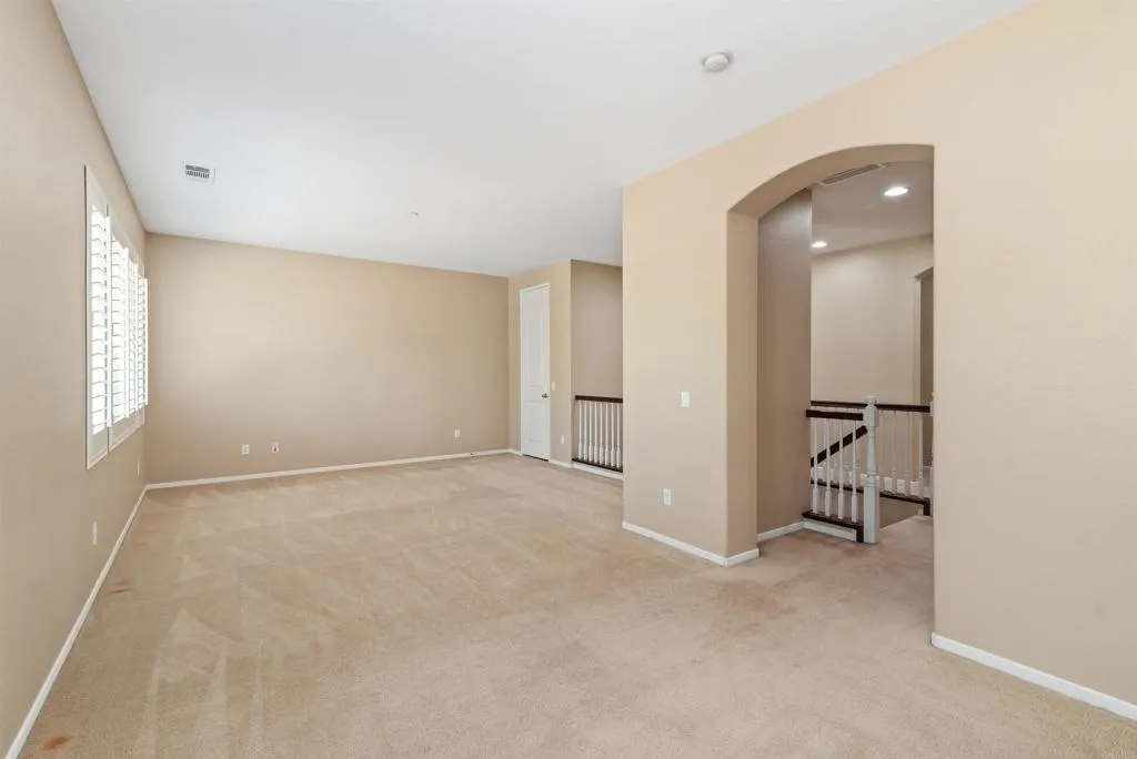 https://cdn.realtyfeed.com/cdn/127/306518793/149b00210b5e7cb95657915e3525a79f.webp